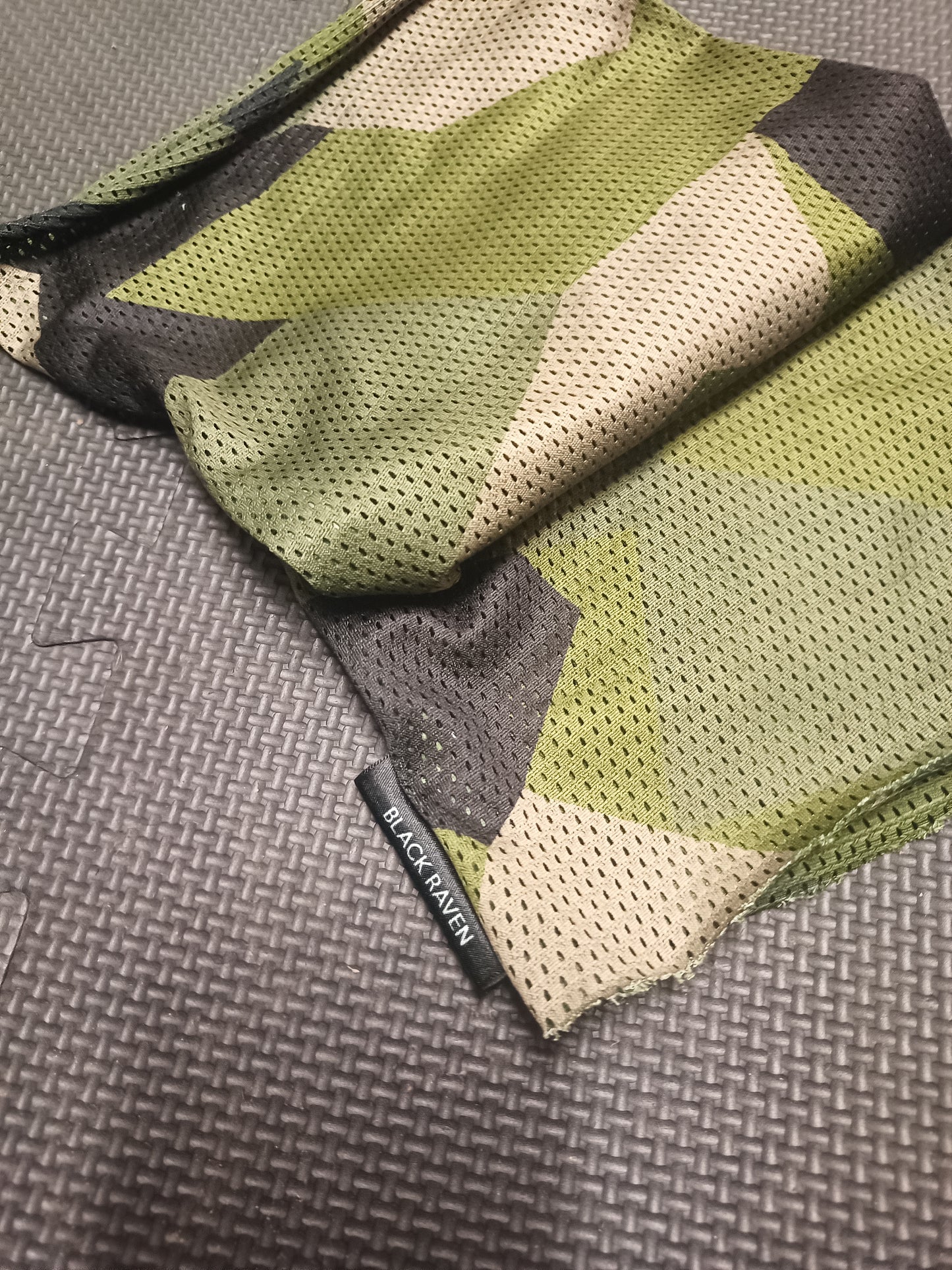 Black Raven - Mesh Buff